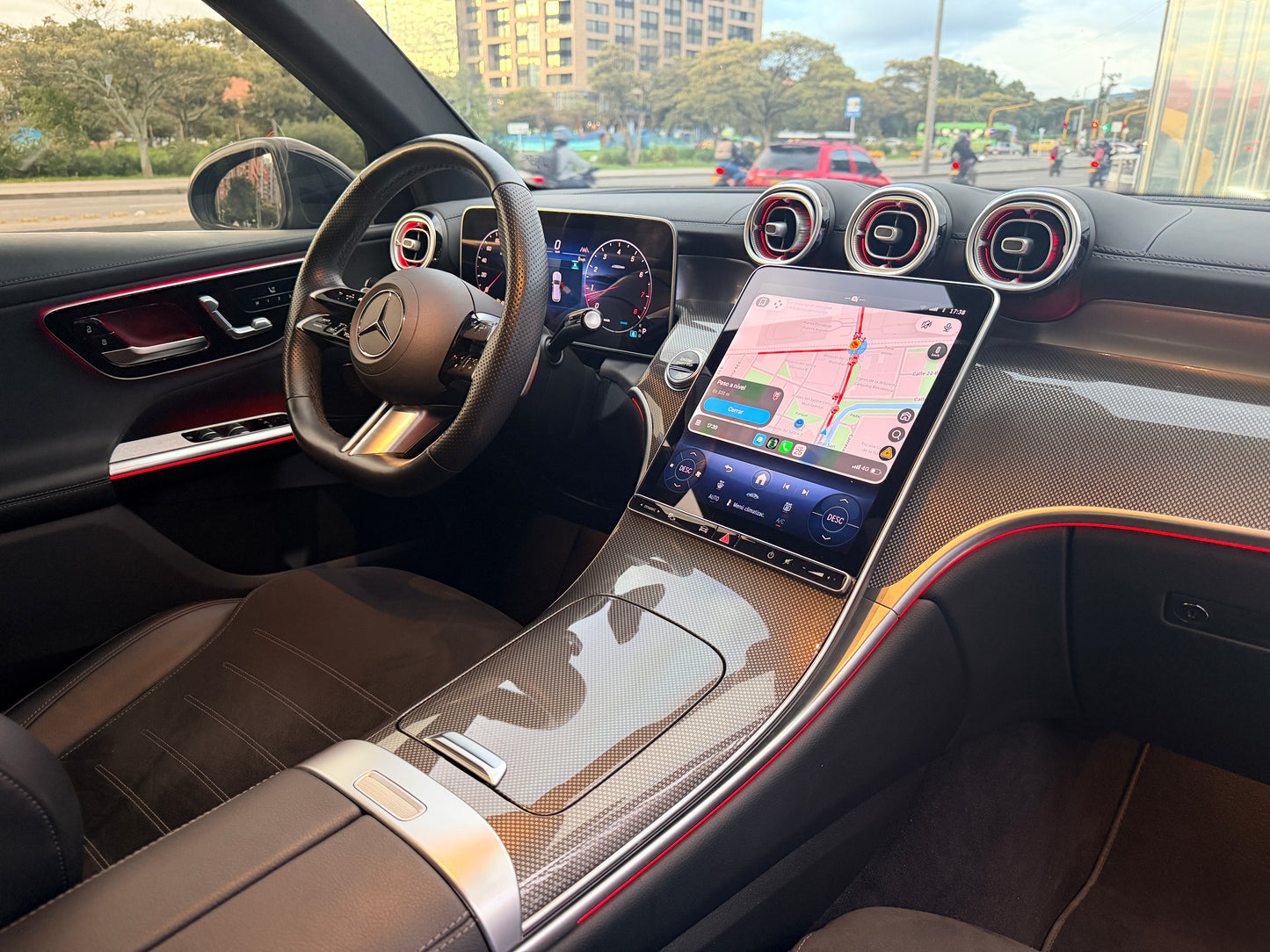 Mercedes Benz GLC300 4Matic Modelo 2025 - Autos 93