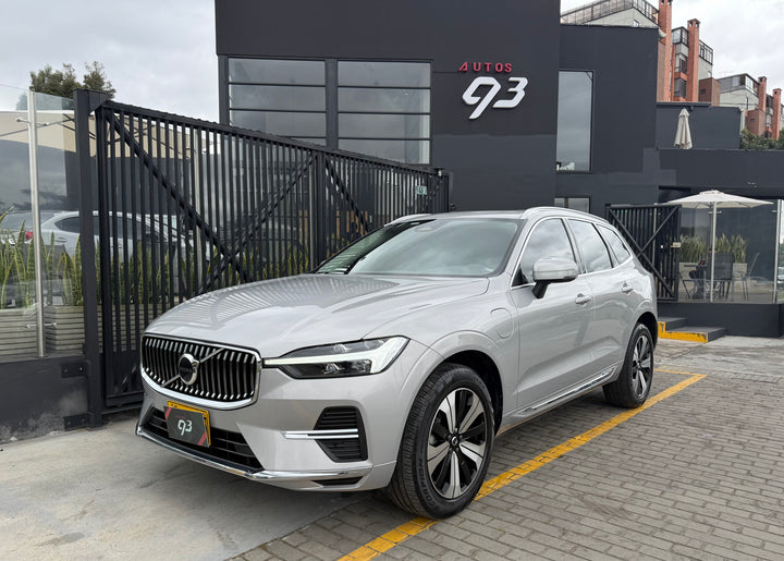 Volvo XC-60 T8 AWD Modelo 2024