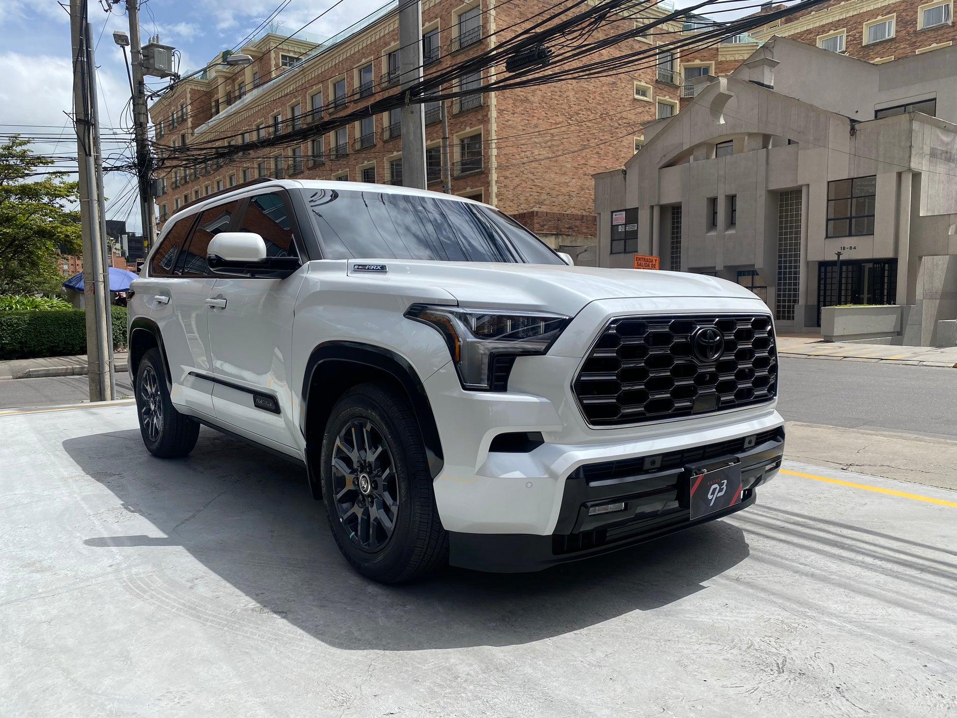 Toyota Sequoia Platinum Hibrida Modelo 2026 (IMPORTACIÓN) - Autos 93