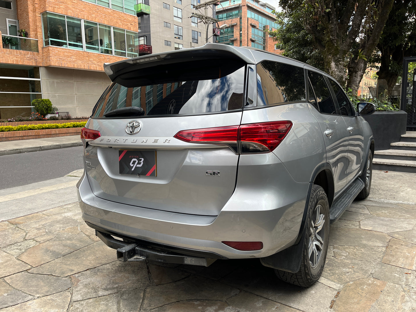 Toyota Fortuner SR 4x4 2.8 Diésel Blindada Modelo 2023