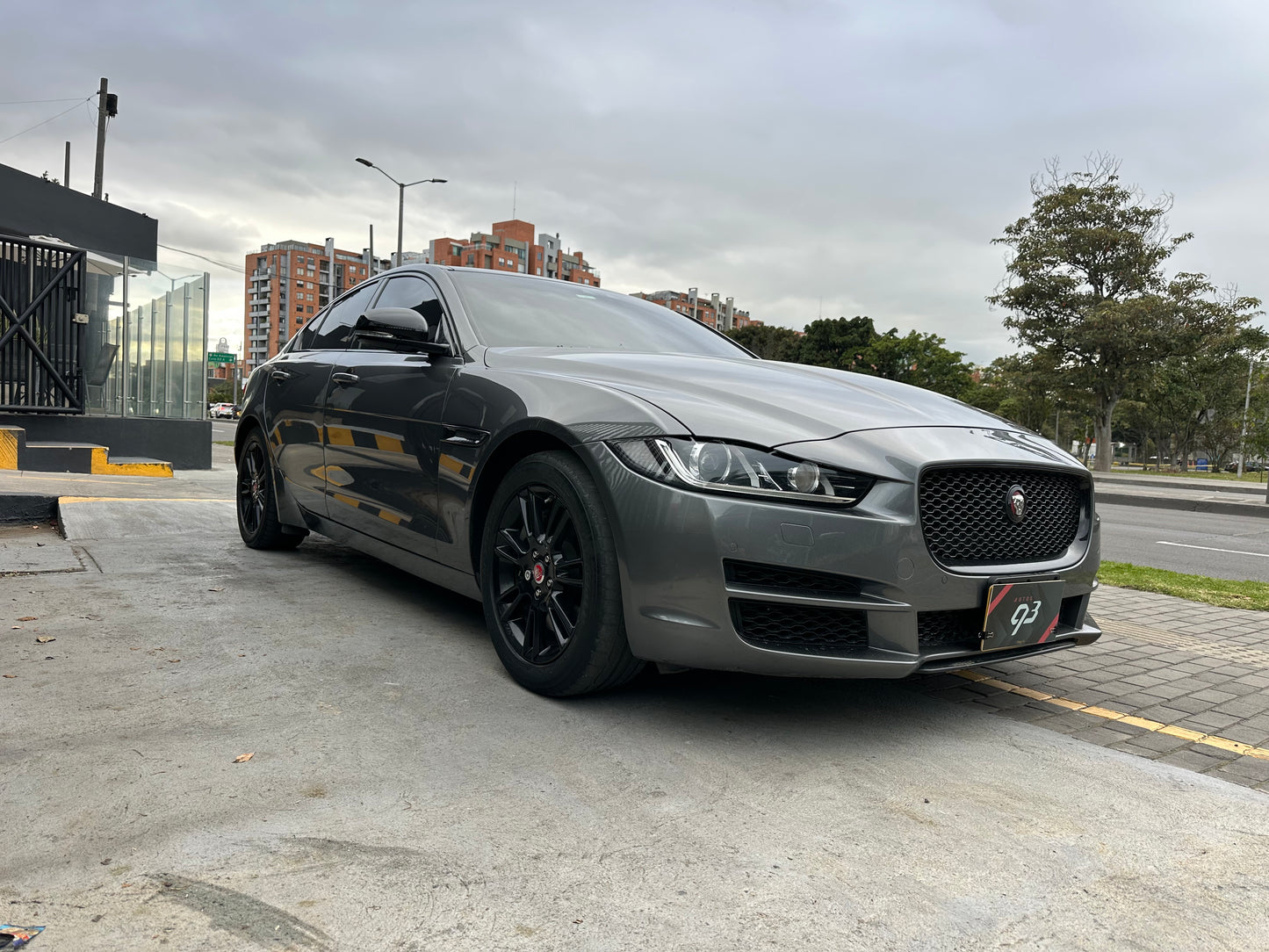 Jaguar XE Prestige Modelo 2018