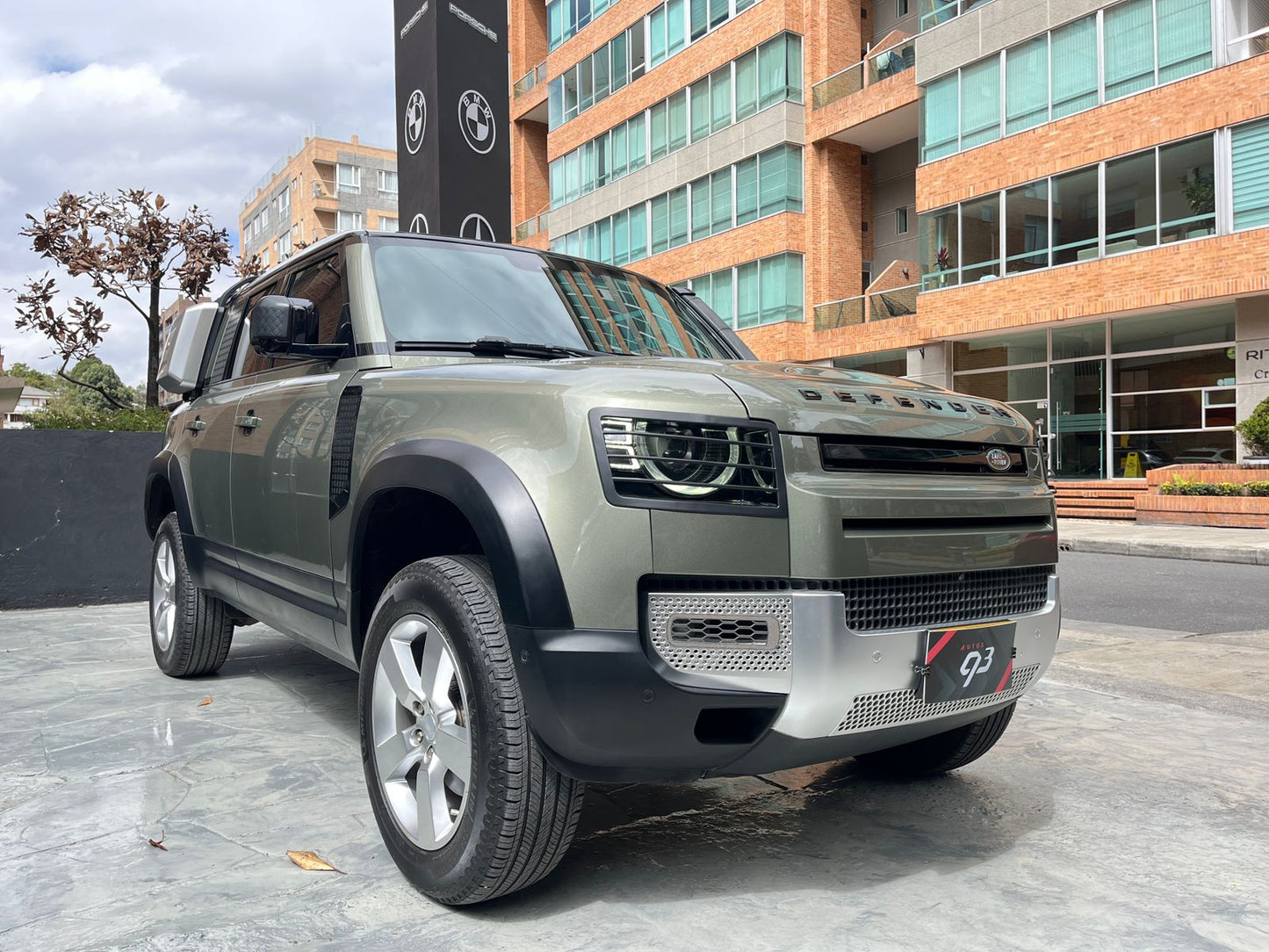 Land Rover Defender First Edition Modelo 2021