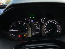 Cargar imagen en el visor de la galería, Toyota Land Cruiser Prado VXL Blindada Modelo 2018
