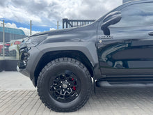 Cargar imagen en el visor de la galería, Toyota Hilux GR Modelo 2023
