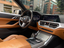 Cargar imagen en el visor de la galería, BMW M440I xDrive Cabriolet Modelo 2022
