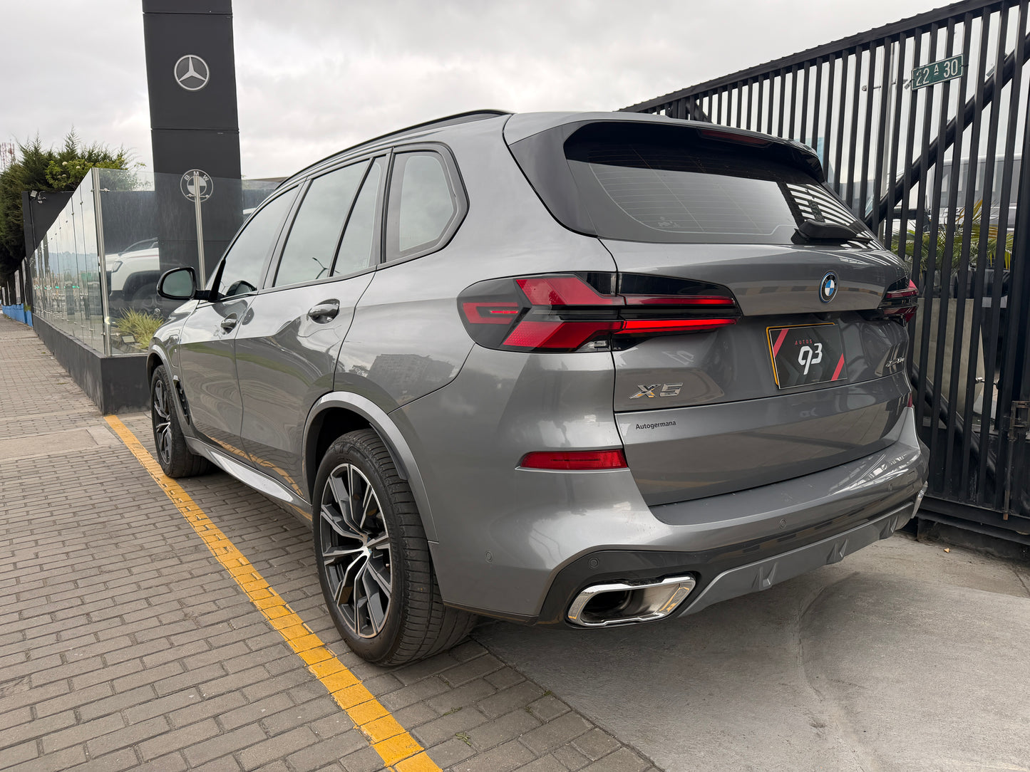 BMW X5 xDrive50e Modelo 2024 - Autos 93