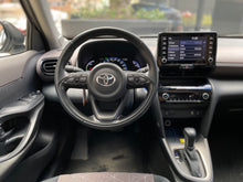 Cargar imagen en el visor de la galería, Toyota Yaris Cross XLS Híbrida Modelo 2023
