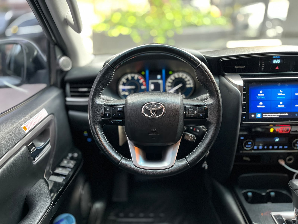 Toyota Fortuner SR Diesel Modelo 2023
