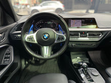 Cargar imagen en el visor de la galería, BMW M135I xDrive Modelo 2020

