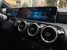 Cargar imagen en el visor de la galería, Mercedes-Benz A200 Sedan Modelo 2020
