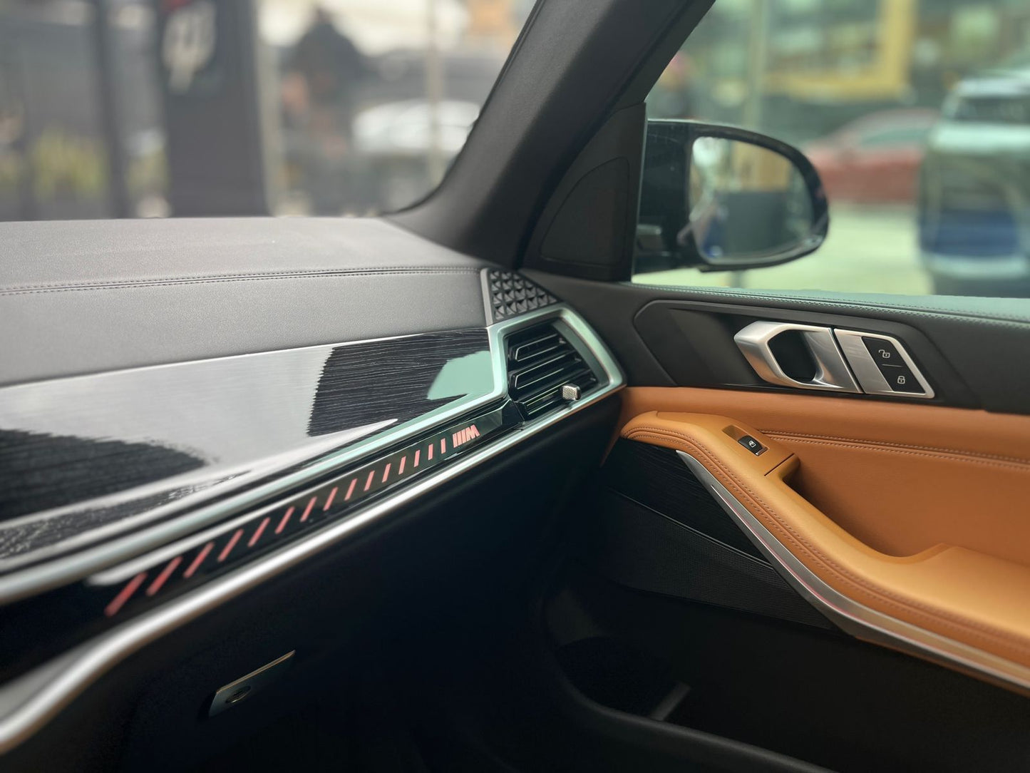 BMW X5 M60i xDrive Modelo 2024 - Autos 93