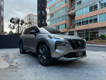 Cargar imagen en el visor de la galería, Nissan X-Trail Exclusive e-POWER Modelo 2024
