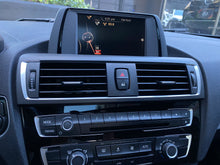 Cargar imagen en el visor de la galería, BMW 120I Paquete M Modelo 2017
