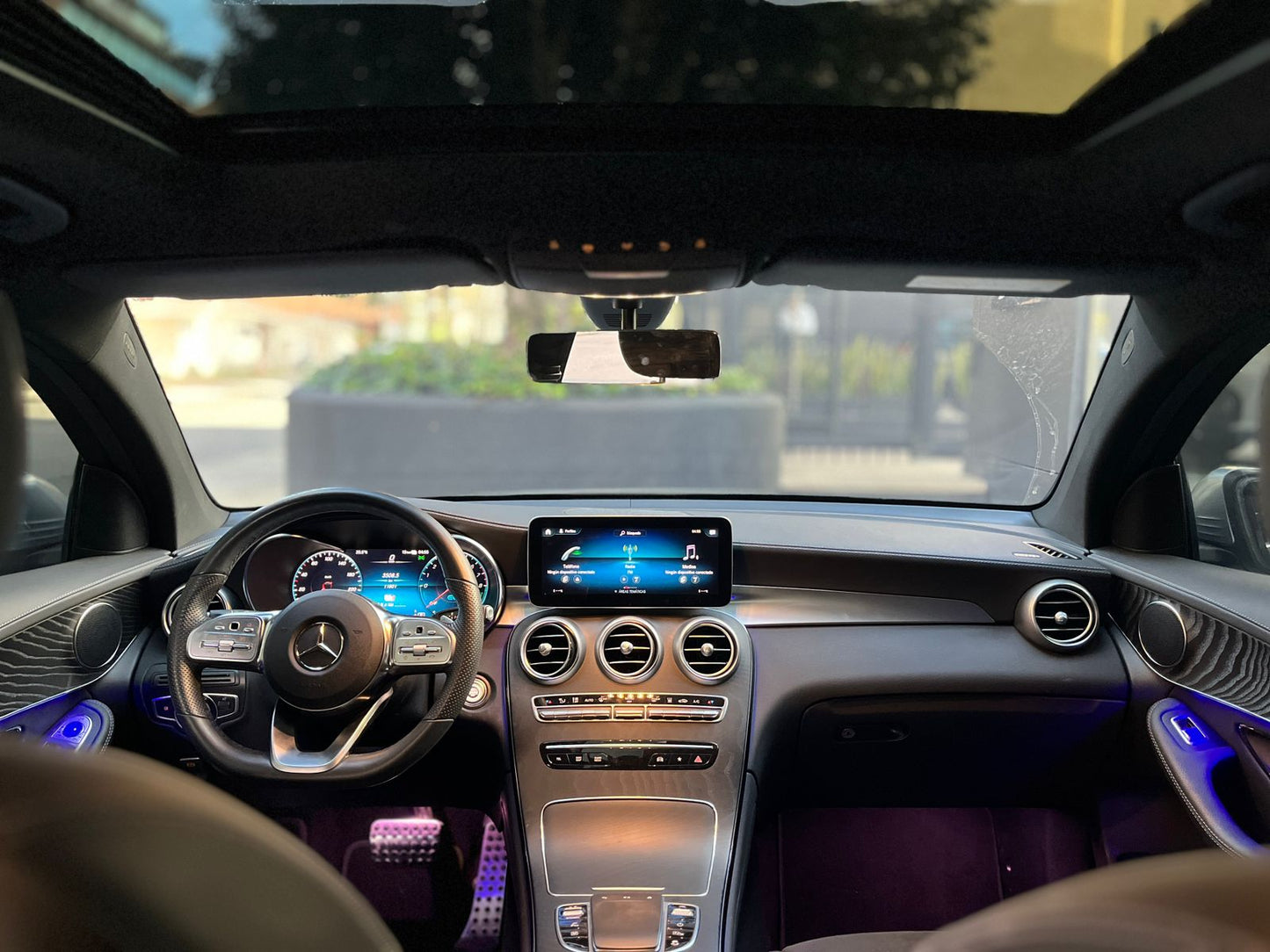 Mercedes-Benz GLC 300e Coupé 4MATIC Modelo 2023 - Autos 93