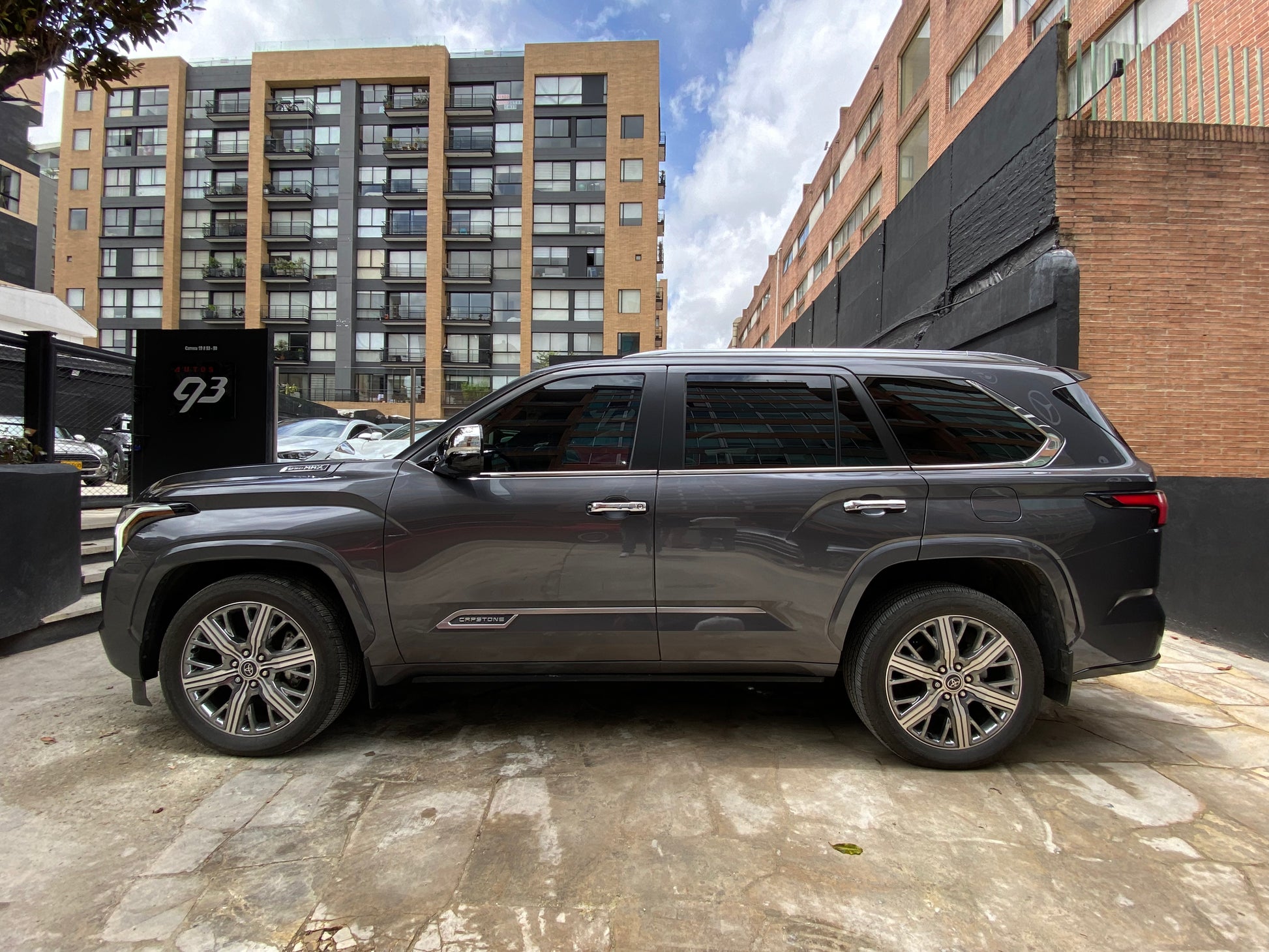 Toyota Sequoia Capstone Hibrida Modelo 2026 (IMPORTACIÓN) - Autos 93