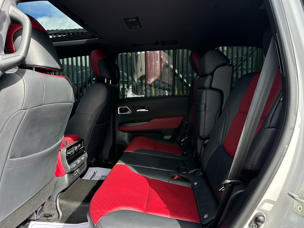Toyota Land Cruiser 300 GR Sport Modelo 2022 - Autos 93