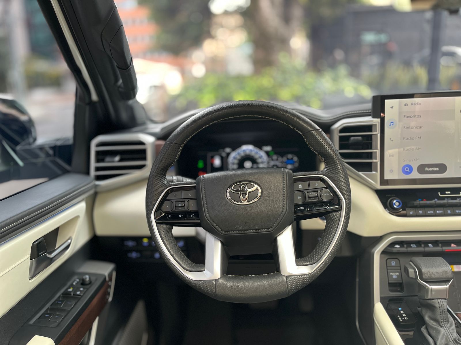 Toyota Sequoia Capstone Modelo 2024 - Autos 93