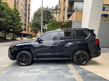 Cargar imagen en el visor de la galería, Lexus GX 460 Modelo 2022
