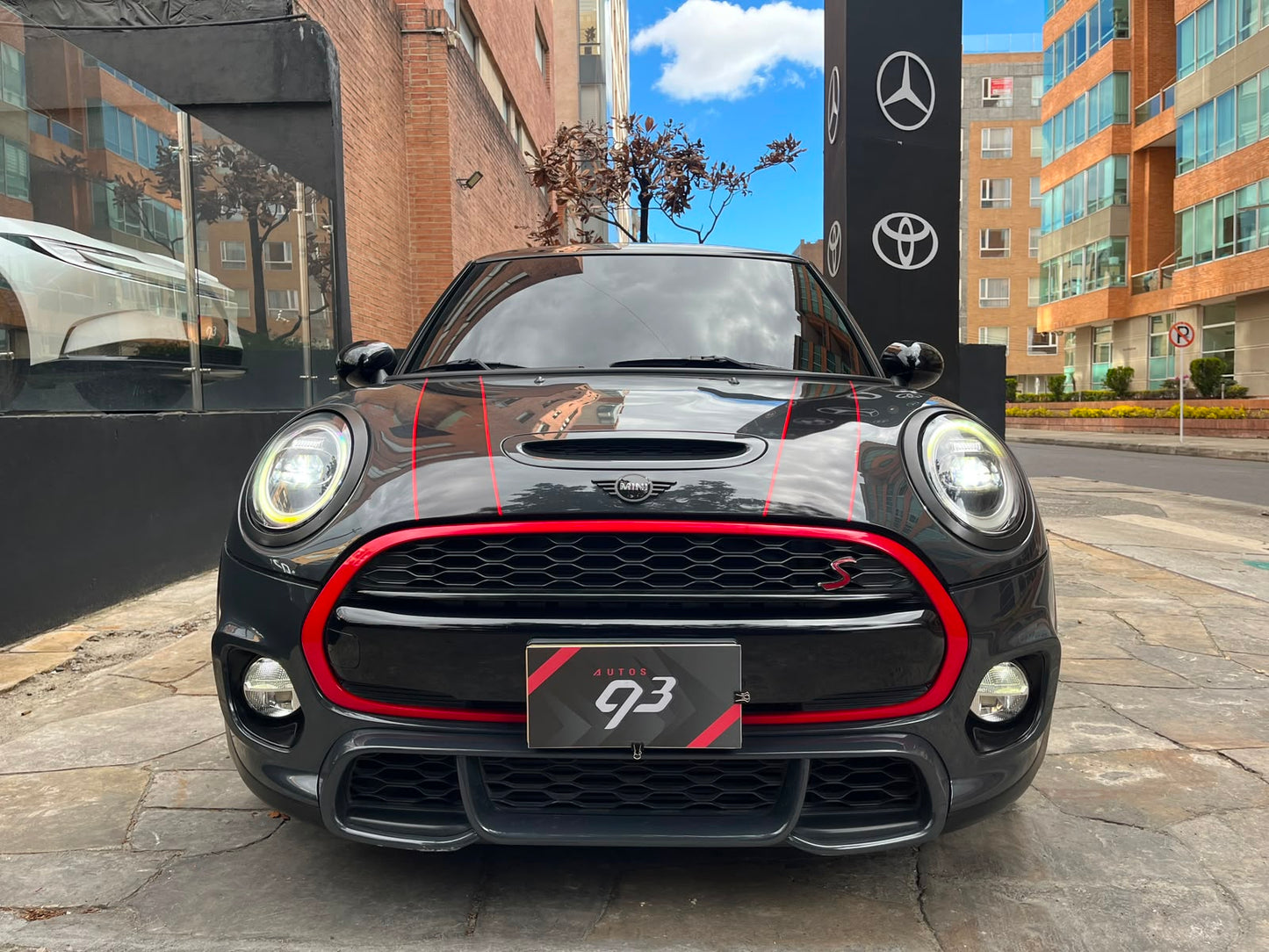 MINI Cooper S Modelo 2019 JCW Style