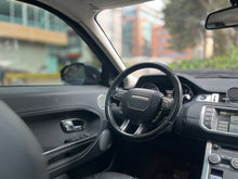 Cargar imagen en el visor de la galería, Land Rover Evoque Modelo 2015
