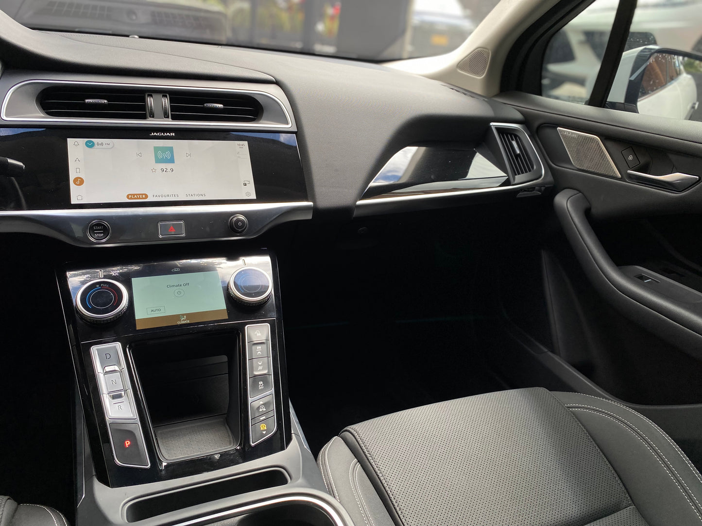 Jaguar I-PACE EV 400S Modelo 2021 - Autos 93