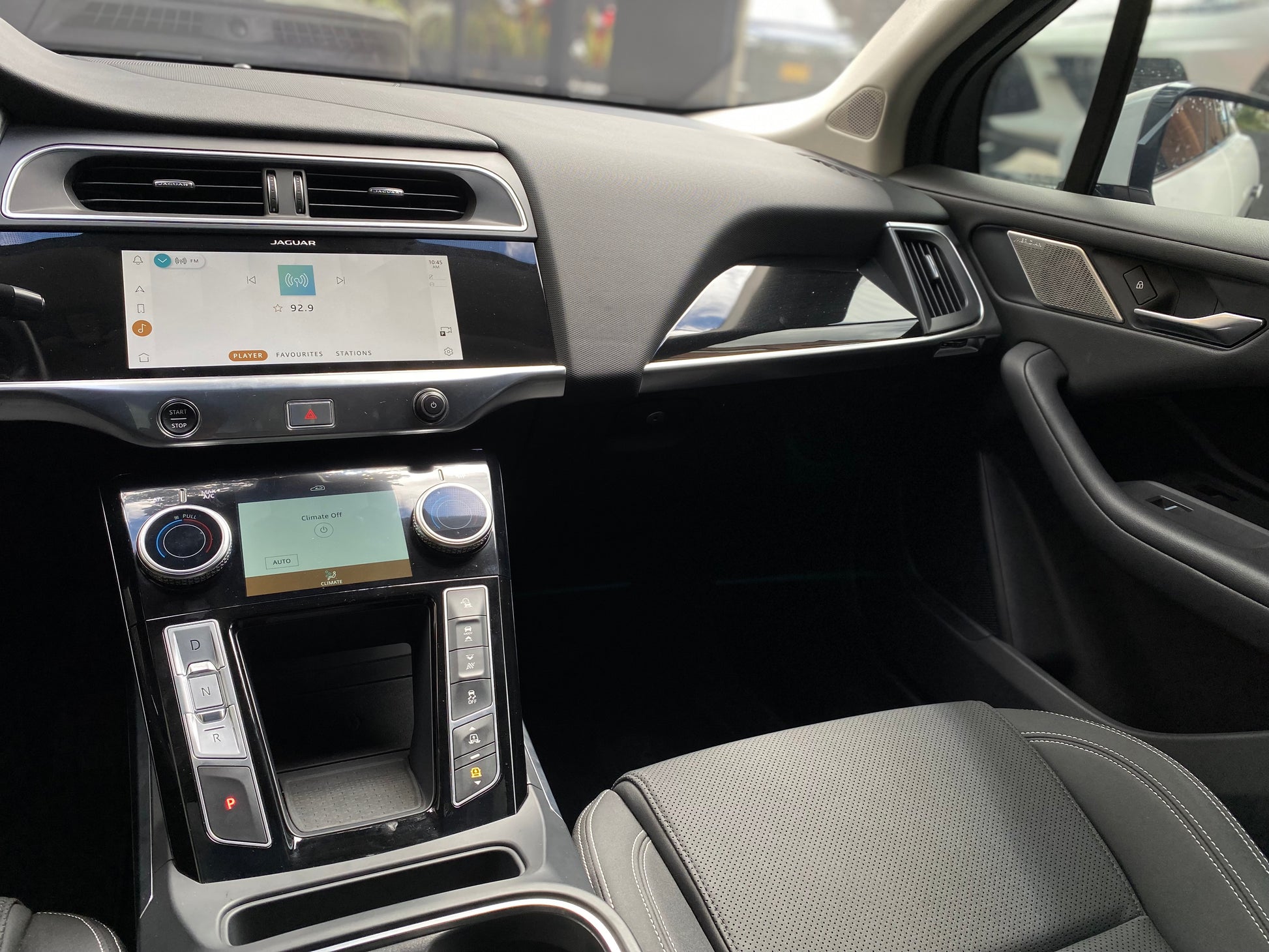 Jaguar I-PACE EV 400S Modelo 2021 - Autos 93