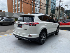 Toyota RAV4 Street Modelo 2017