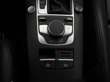 Cargar imagen en el visor de la galería, Audi A3 Sportback Modelo 2019
