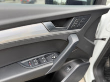 Cargar imagen en el visor de la galería, Audi Q5 MHEV Modelo 2023
