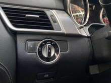Cargar imagen en el visor de la galería, Mercedes-Benz ML63 AMG Modelo 2015
