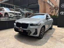 Cargar imagen en el visor de la galería, BMW X4 xDrive30i Modelo 2024
