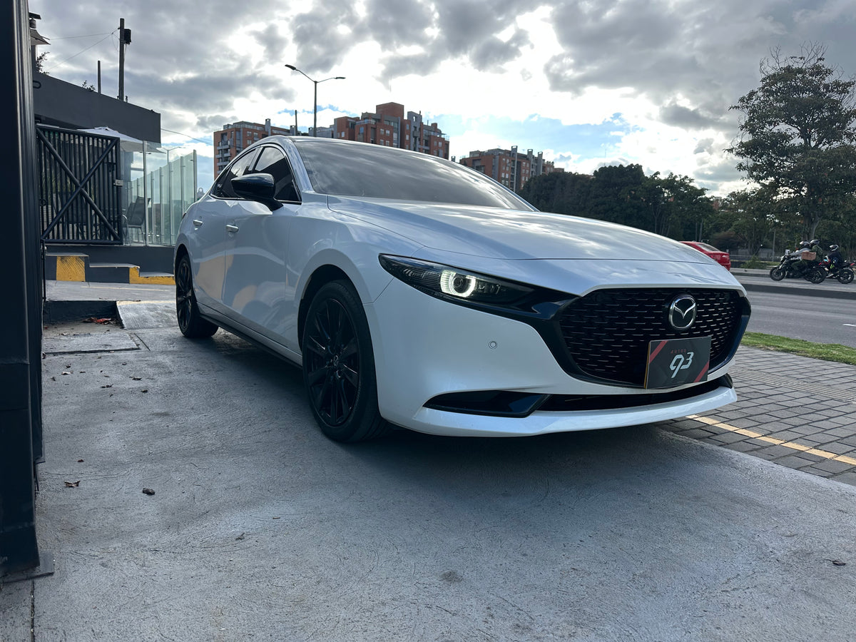 Mazda 3 Grand Touring LX Carbon Edition Modelo 2026