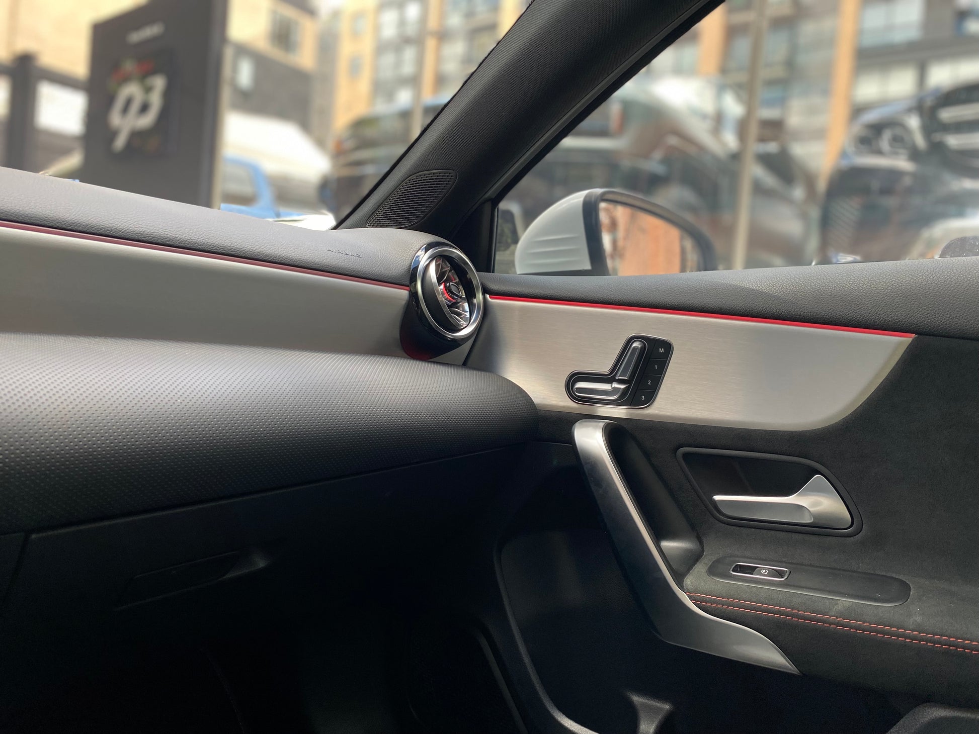Mercedes-Benz AMG A35 4MATIC Híbrido Modelo 2023 - Autos 93