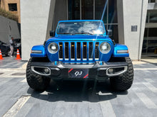 Cargar imagen en el visor de la galería, Jeep Wrangler Rubicon Sahara Modelo 2022
