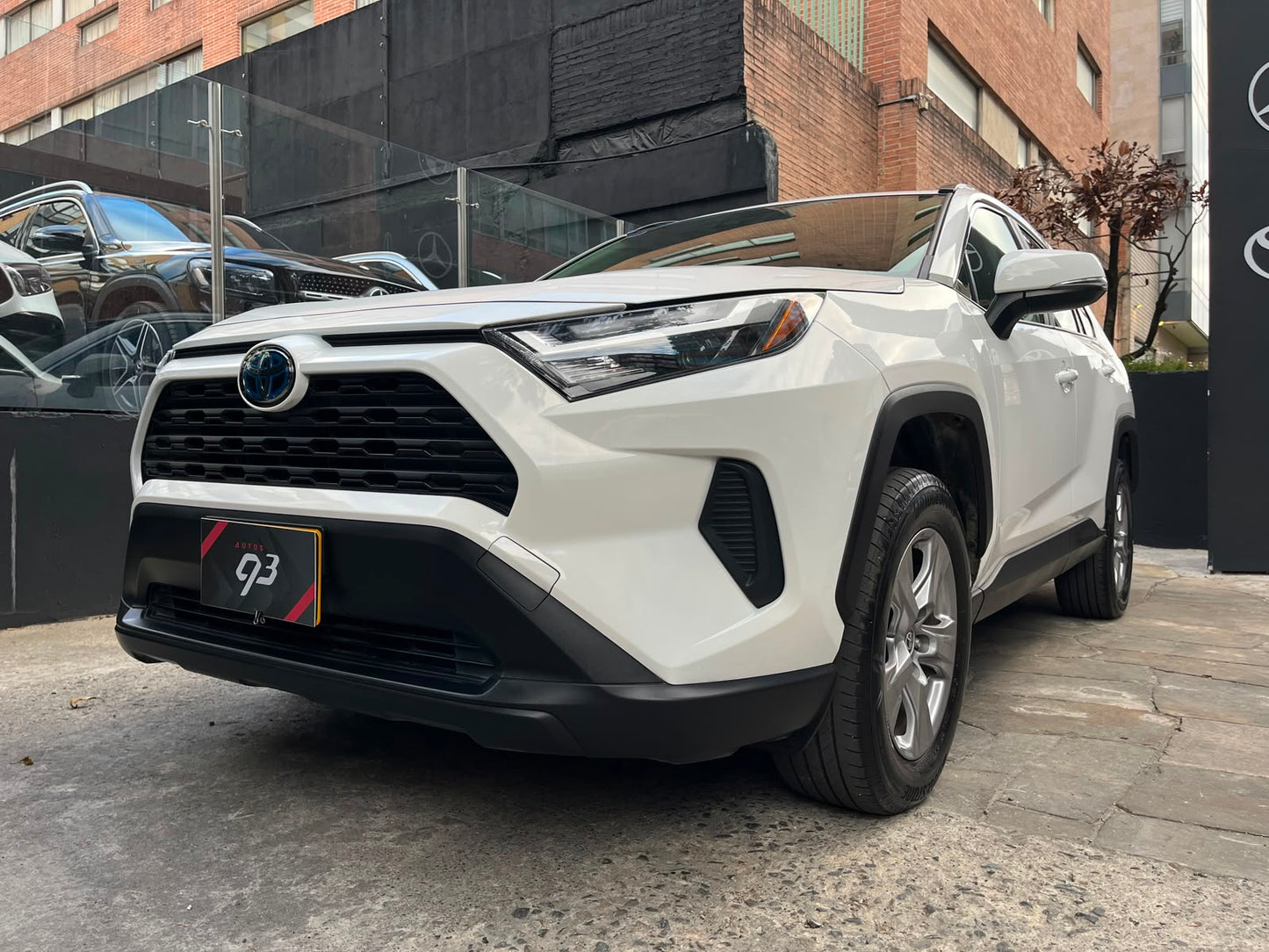 Toyota RAV4 LE Hybrid Modelo 2024