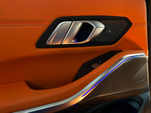 Cargar imagen en el visor de la galería, BMW M3 Pro Package Modelo 2023
