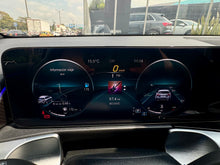 Cargar imagen en el visor de la galería, Mercedes Benz GLB 200 Modelo 2022
