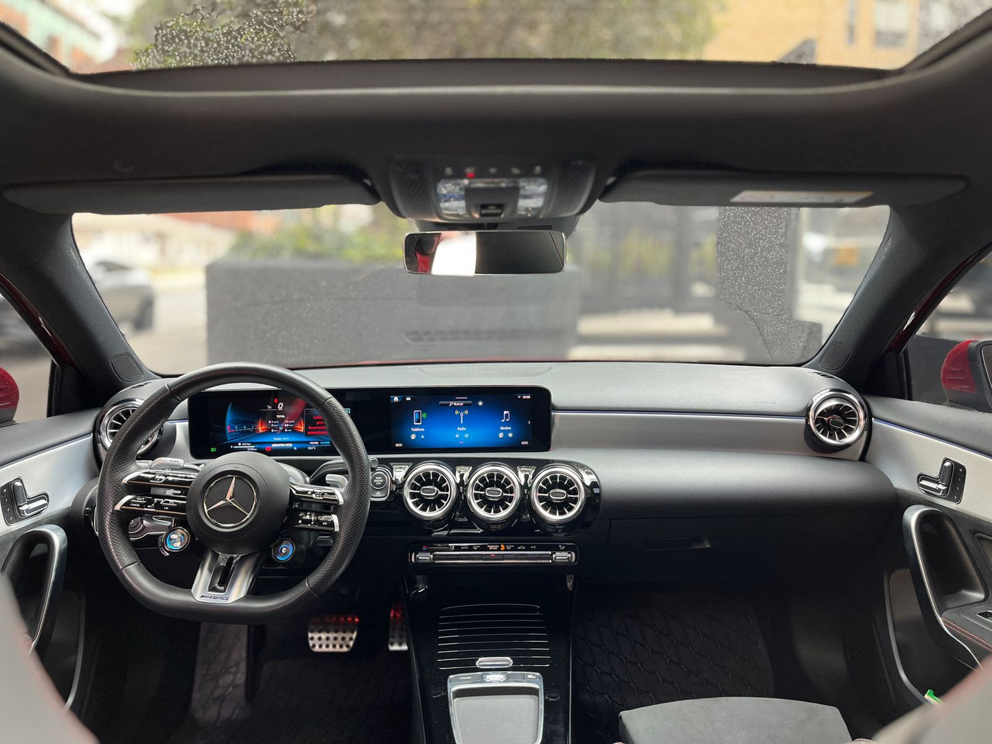 Mercedes-Benz A35 AMG 4MATIC Modelo 2023