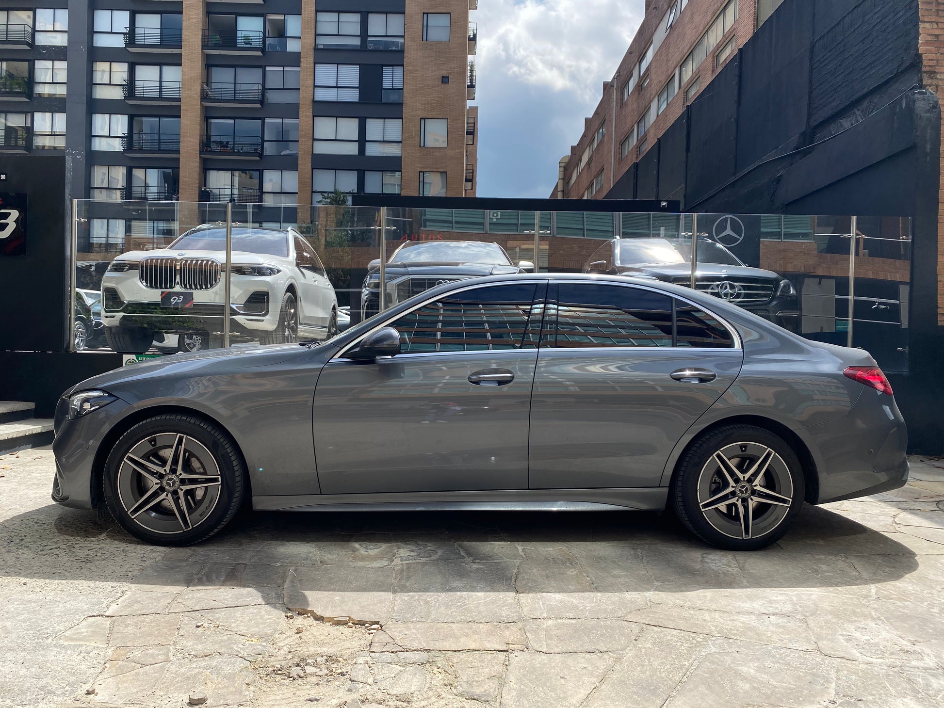 Mercedes-Benz C200 Híbrido Modelo 2025 - Autos 93