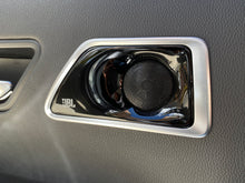 Cargar imagen en el visor de la galería, Toyota Land Cruiser 300 ZX Modelo 2023
