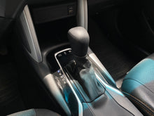 Cargar imagen en el visor de la galería, Toyota Corolla Cross XEI Híbrida Modelo 2022
