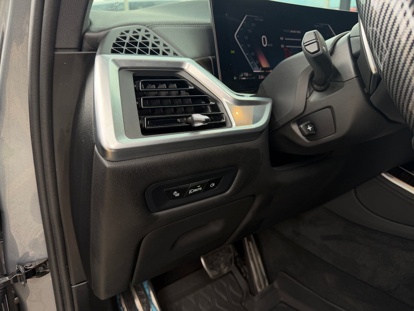 BMW X5 xDrive50e Modelo 2024 - Autos 93