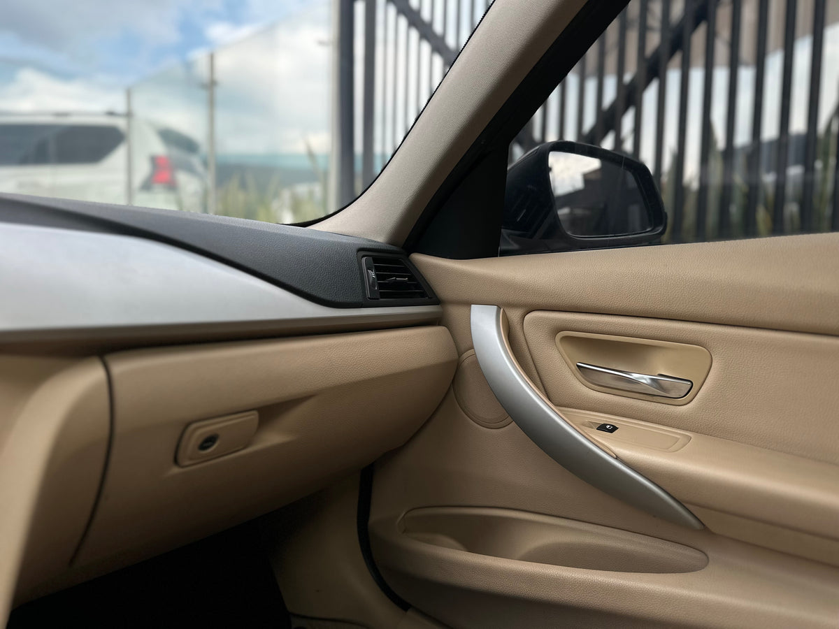 BMW 328i Modelo 2013