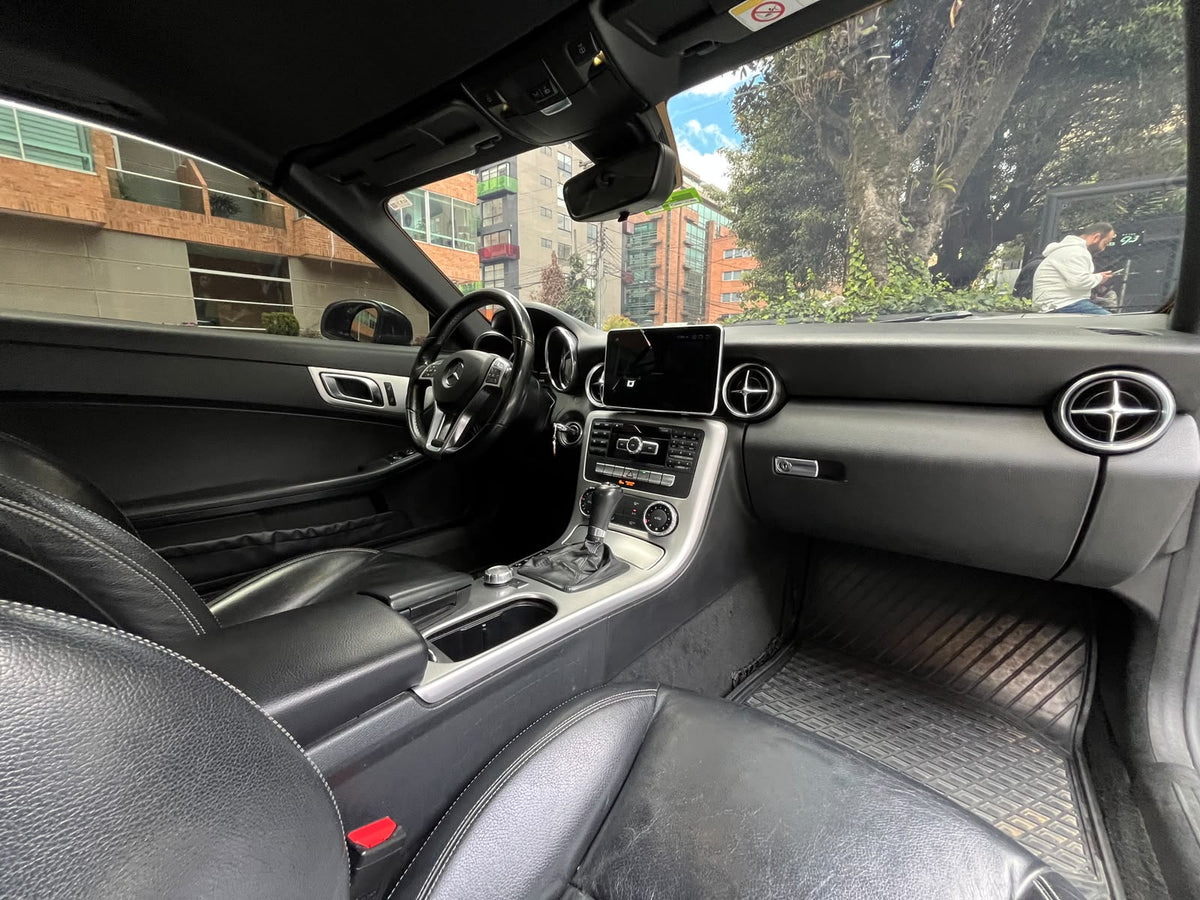 Mercedes-Benz SLK 200 Convertible Modelo 2015