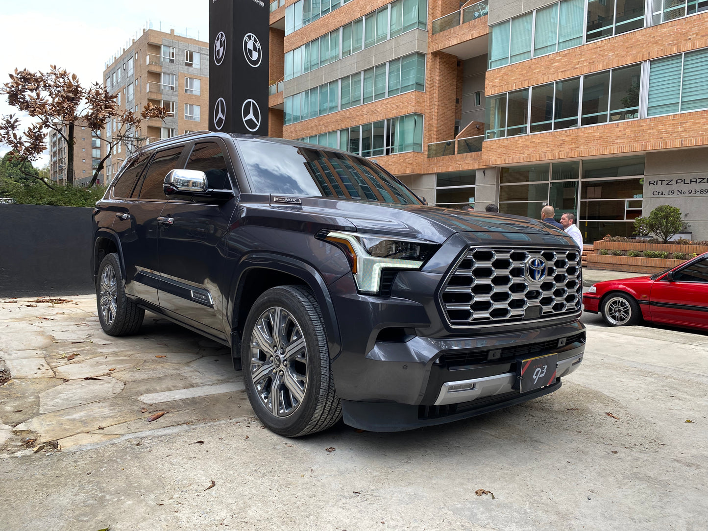 Toyota Sequoia Capstone Hibrida Modelo 2026 (IMPORTACIÓN) - Autos 93