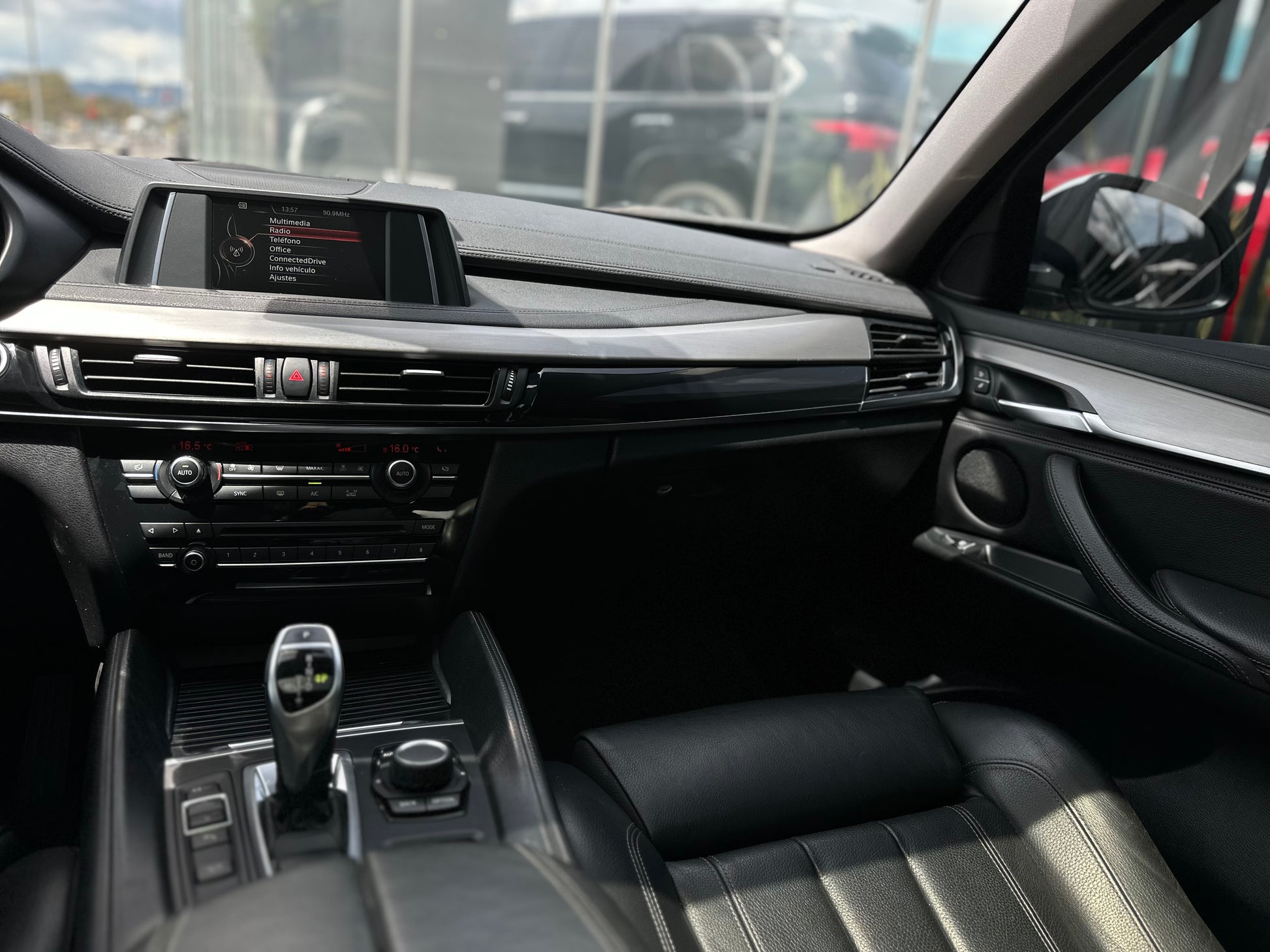 BMW X6 xDrive35i Modelo 2018 - Autos 93