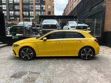 Cargar imagen en el visor de la galería, Mercedes-Benz AMG A45S 4MATIC Modelo 2023
