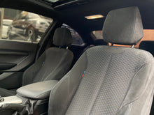 Cargar imagen en el visor de la galería, BMW M240I Coupé Modelo 2021
