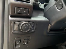 Cargar imagen en el visor de la galería, Ford Expedition Limited Modelo 2021
