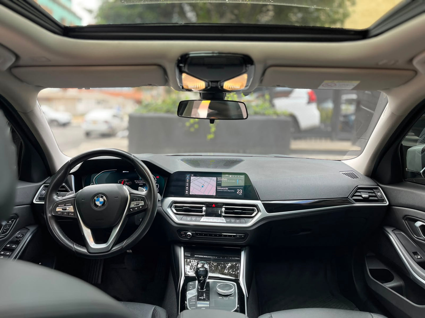 BMW 330e Modelo 2021
